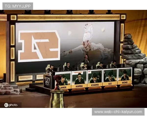 Uzi影响力外溢：社媒热度与品牌溢价双提升