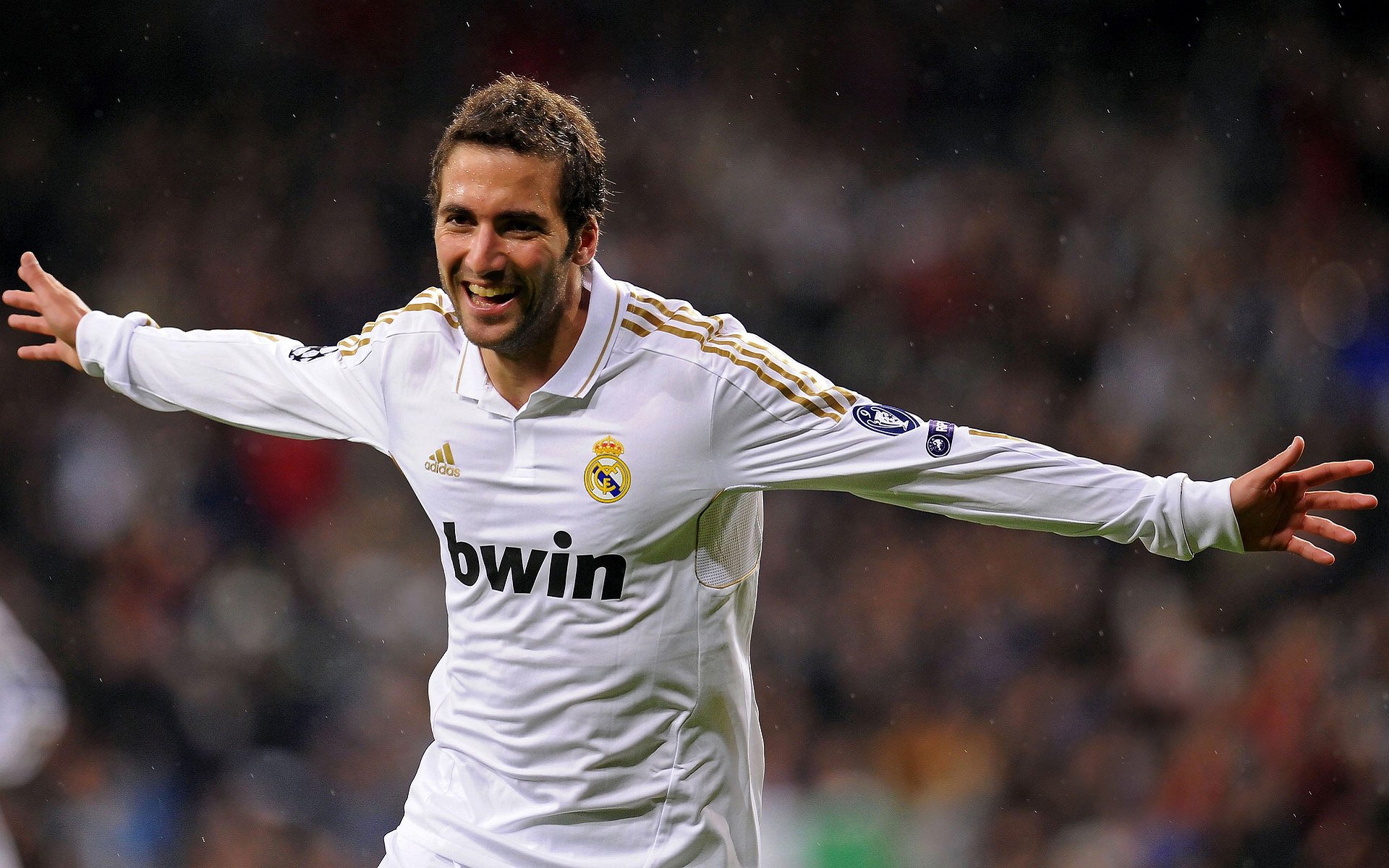 娜奥米大阪重拾自信，赢得赛季首冠，娜奥米走秀